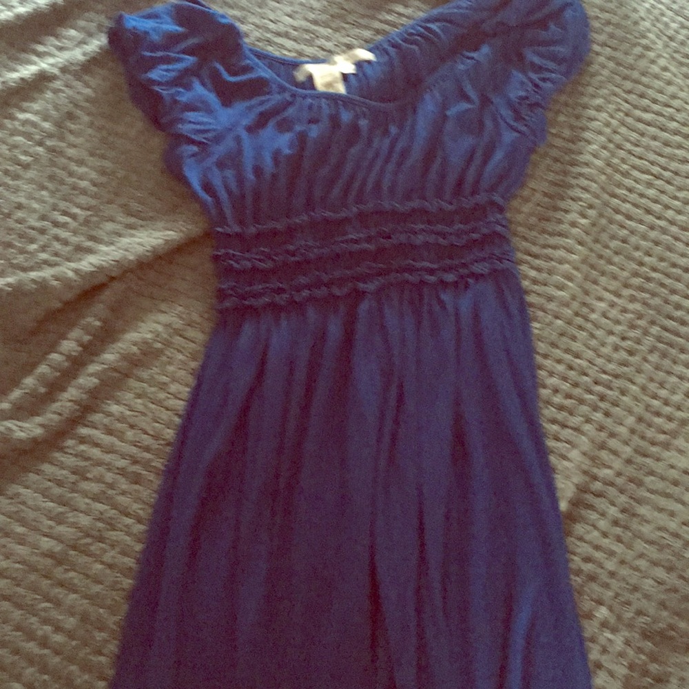 Flowey blue dress